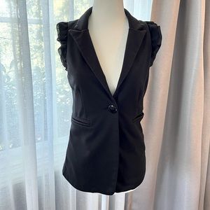 Sleeveless black jacket/blazer, size XS